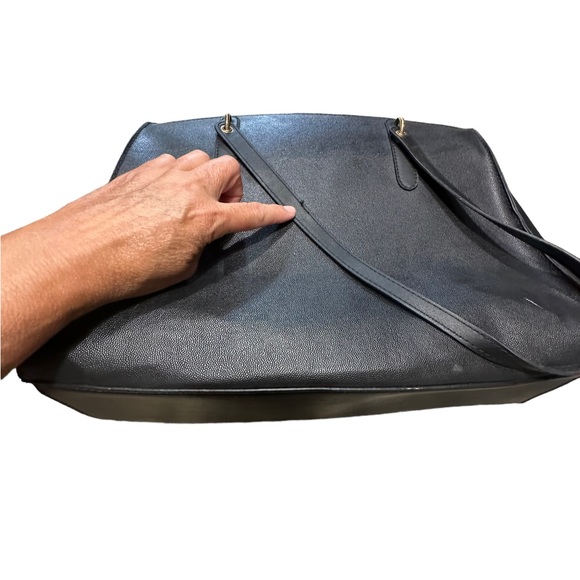 Anne Klein Black Leather Purse with Zip Closure - Picture 3 of 12